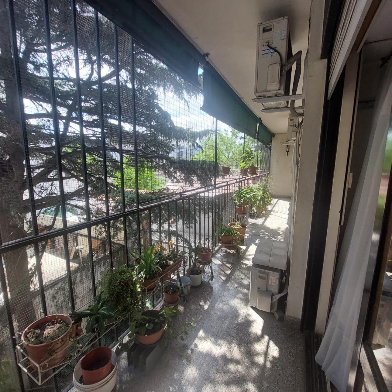 Venta de Departamento en   Villa del Parque