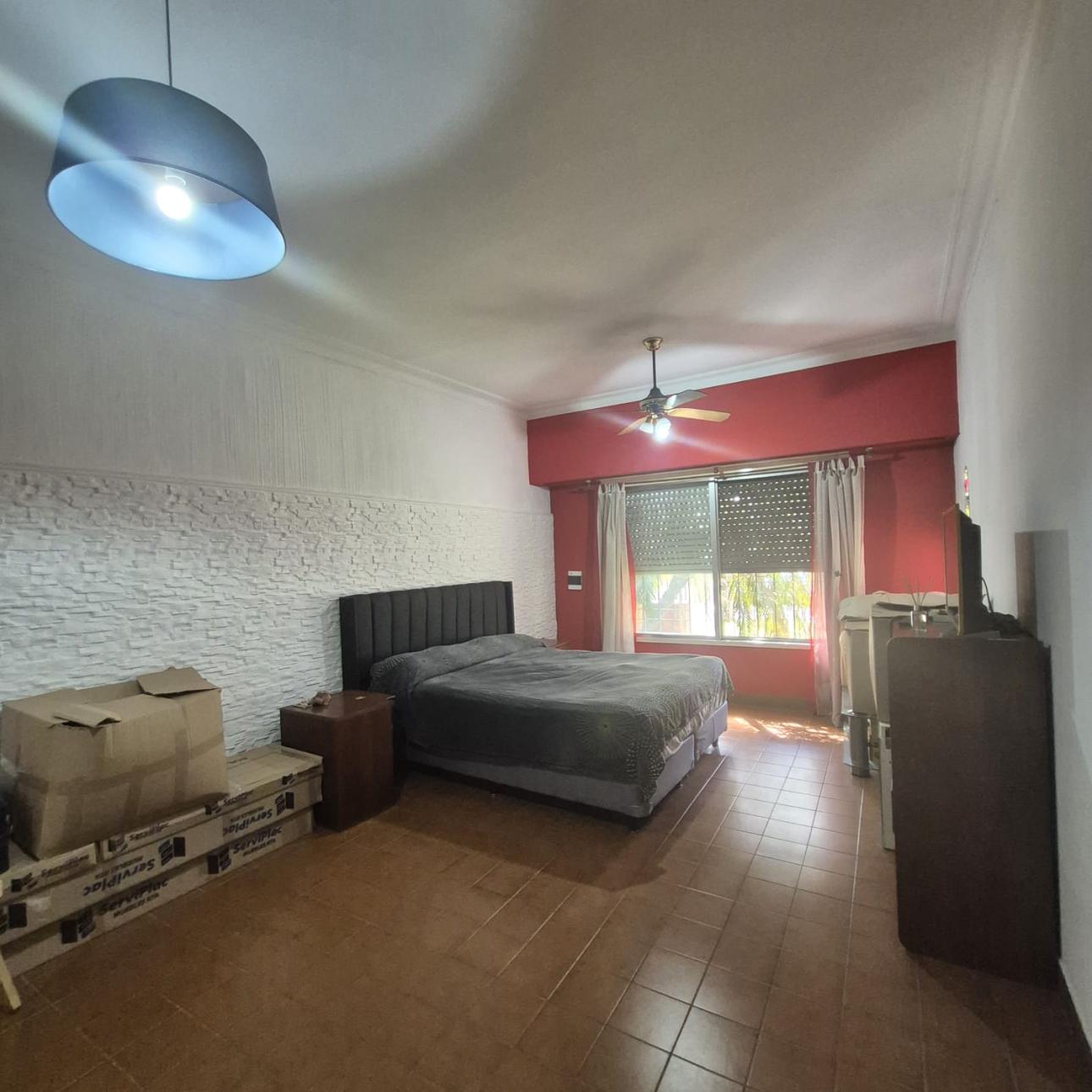 Venta de Casa en    Tres De Febrero