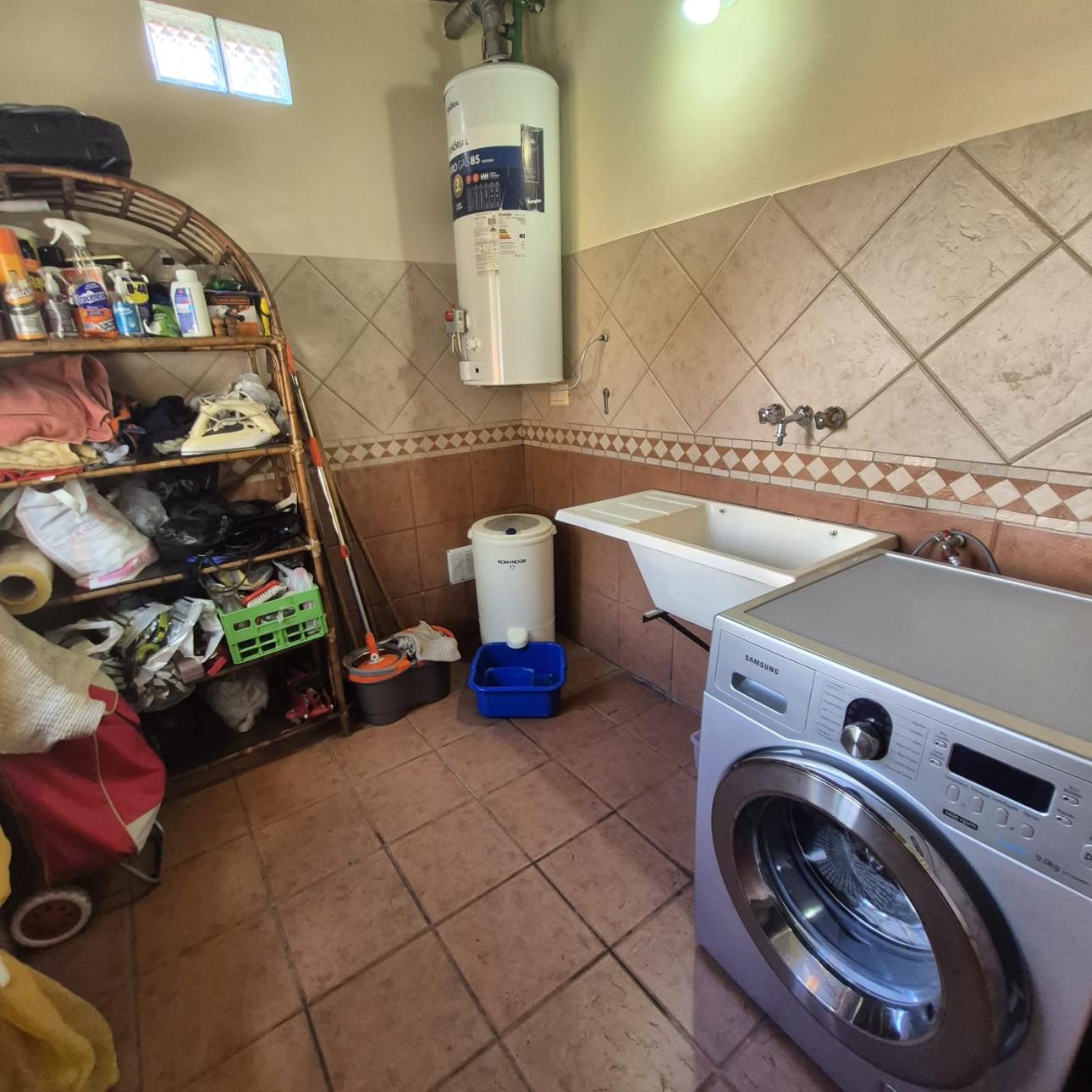 Venta de Casa en    Tres De Febrero