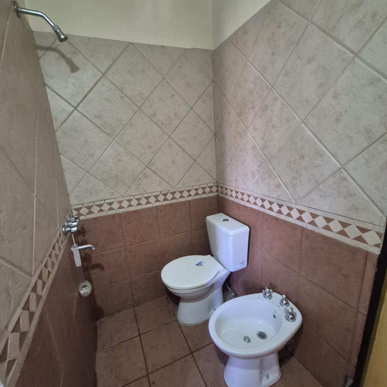 Venta de Casa en    Tres De Febrero