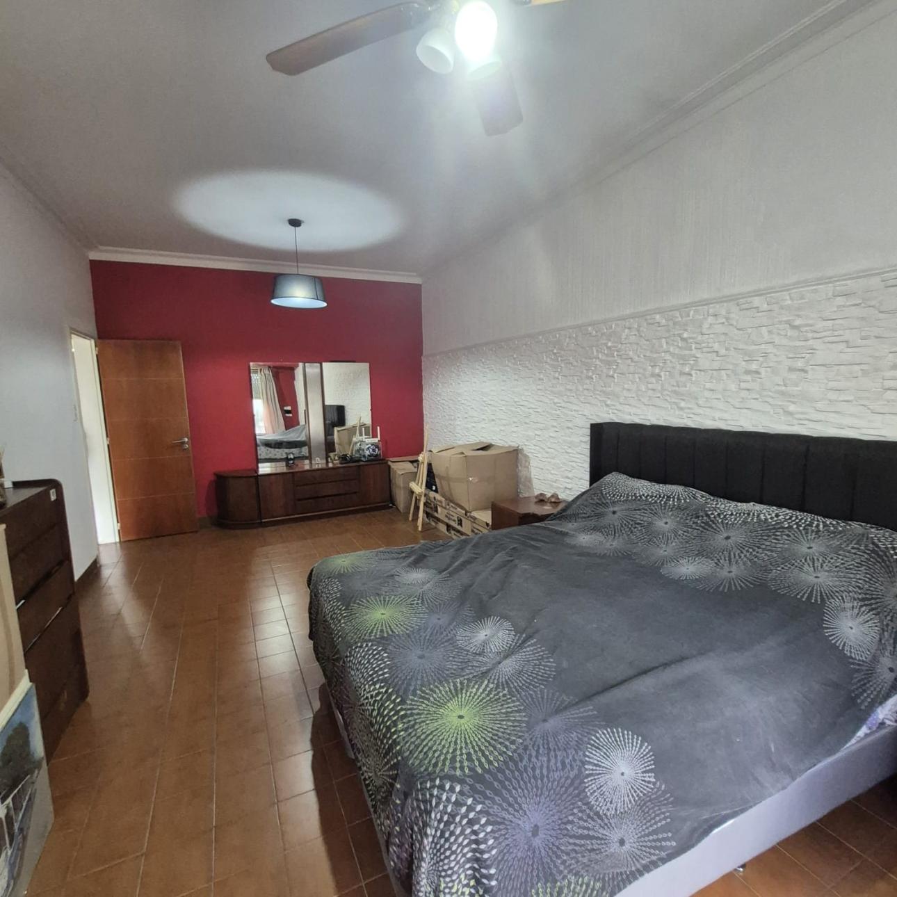 Venta de Casa en    Tres De Febrero