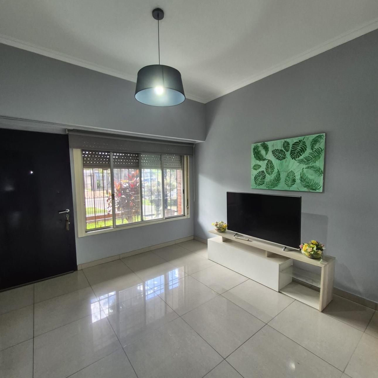 Venta de Casa en    Tres De Febrero