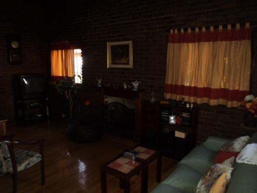 CHALET SOBRE AVDOR. NEWBERY - CD. JARDIN
