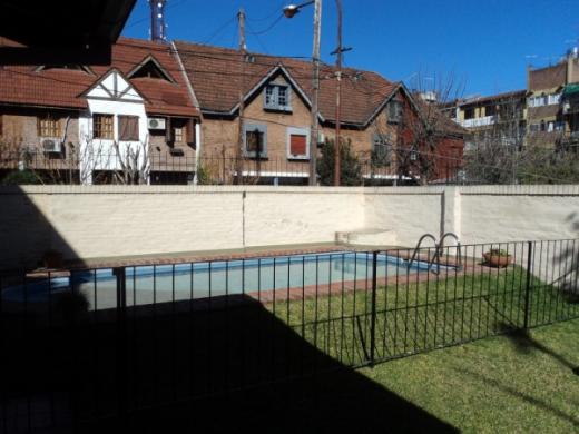 CHALET SOBRE AVDOR. NEWBERY - CD. JARDIN