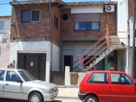 CASA PARA 2 FAMILIAS
