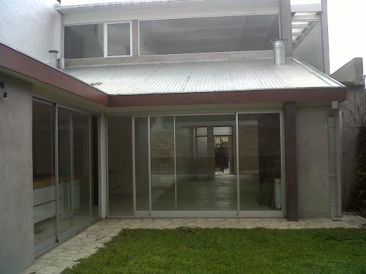 CASA ESTILO MODERNO EN VENTA A ESTRENAR.