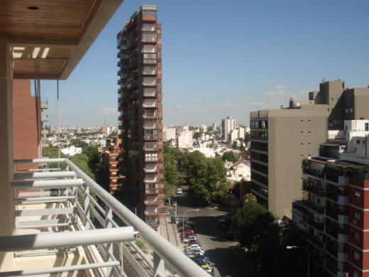 Excelente Monoambiente con patio, piscina