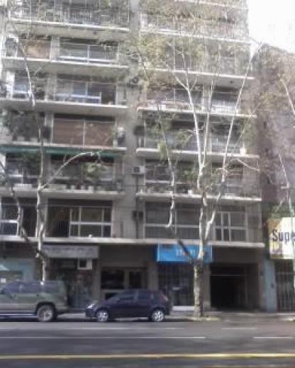 V E N D I D O  - 4 ambientes - cochera - dep. de servicio