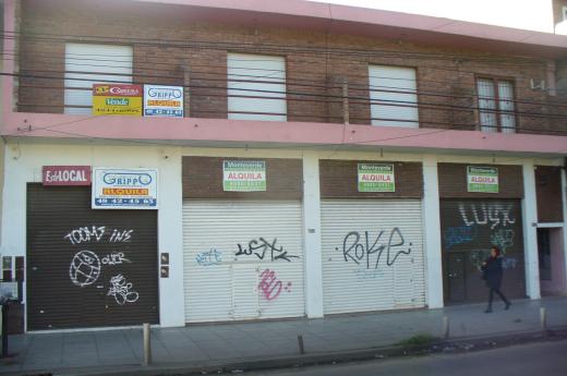 Local  40m2 sobre Santos Vega