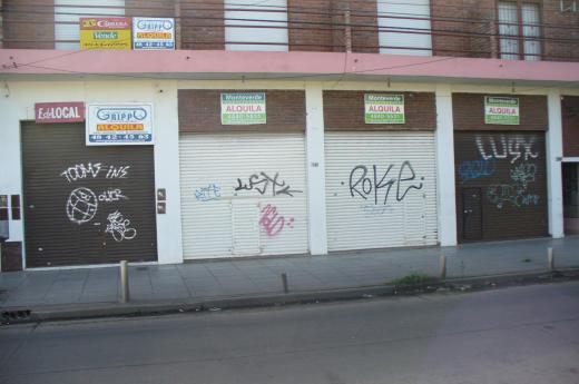 Local  40m2 sobre Santos Vega