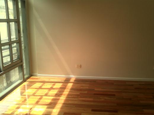 Excelente piso 220m2 c/ dep. 2 cocheras fijas.