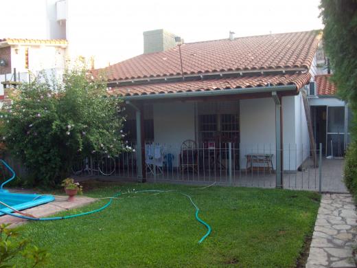 VERONICA R. FERRARI INMUEBLES, Venta de Chalet en Carapachay   Vicente López Foto3 