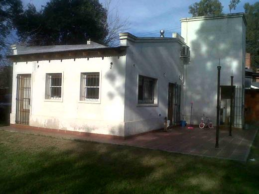 CASA COLONIAL con Gran Parque