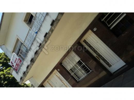 P´H PLANTA BAJA Y ALTA 3 DORMIS FRENTE BALCON