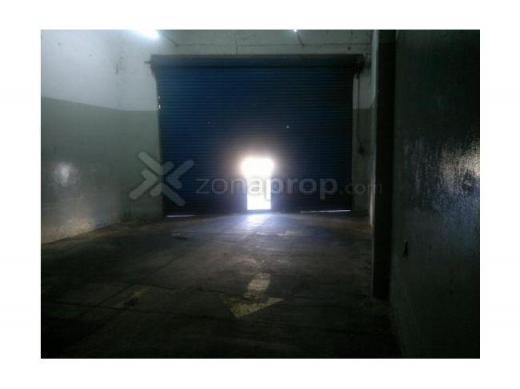 Local sin expensas ideal para taller / lubricento /mercado