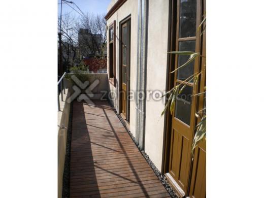 mpecable ph con patio y balcón de 8 mts . Sin expensas