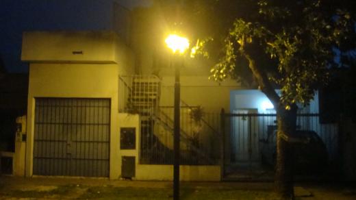 5amb-garage 2 autos-jardín-quincho-parrilla