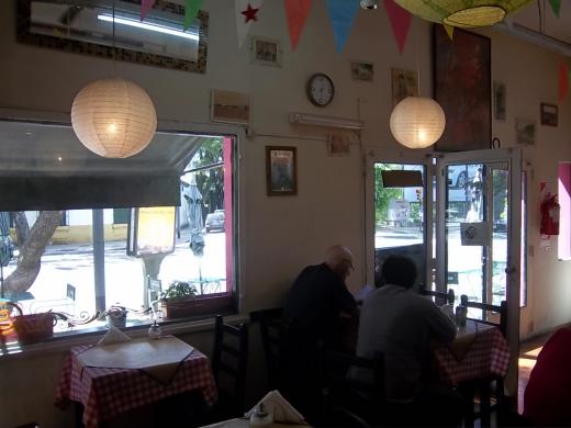 EXCELENTE ESQUINA-local varios rubros