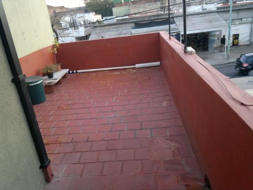 Ph con garaje en Mataderos