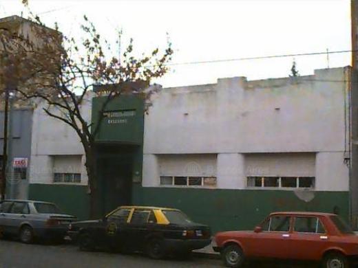 GRAN LOTE-CASA DE 800m2 totales,14 x 57 EN EXCELENTE UBIC.