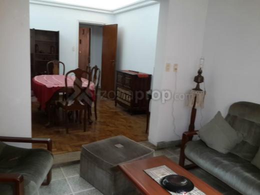EXELENTE CASA AMUEBLADA