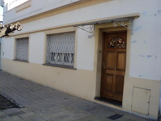CASA 3 AMBIENTES - 60 m2