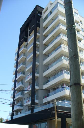 DEPARTAMENTO 5 AMB 150M2 300m estacion