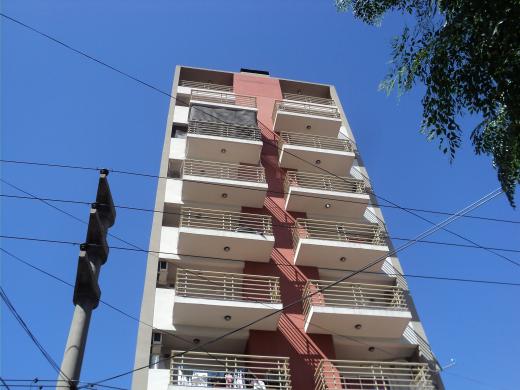 Departamento con cochera en Ciudadela