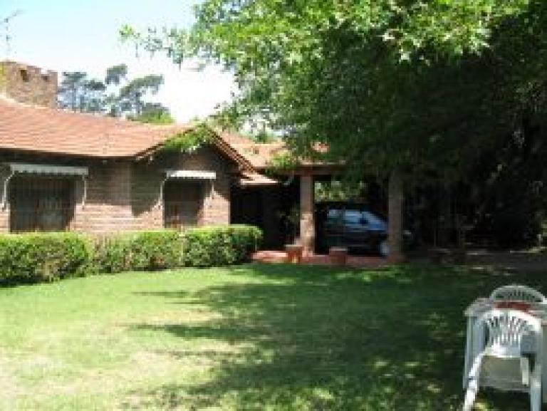 HERMOSA CASA QUINTA EN EZEIZA