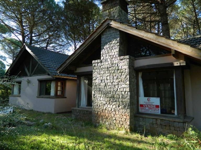 CASA EN CARILO PARA 8 PERSONAS