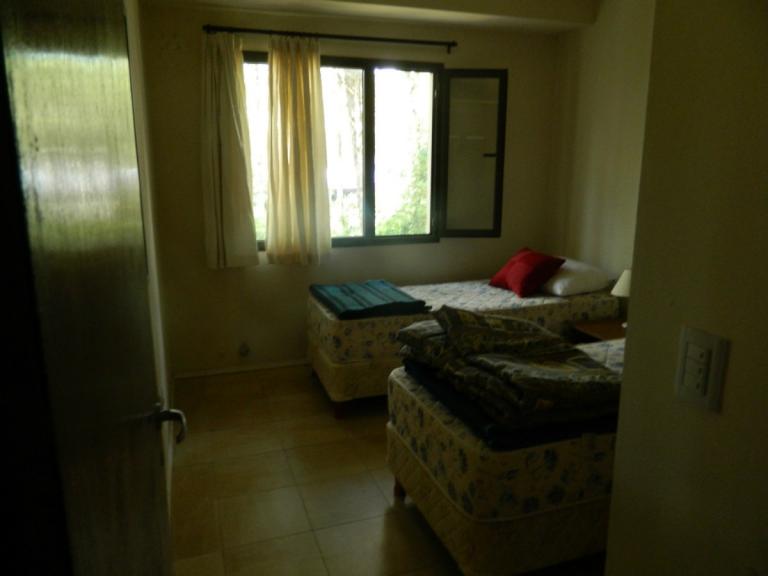 CASA MODERNA  URUTAÚ 1300 CARILO ( PINAMAR)0221-15-5228947