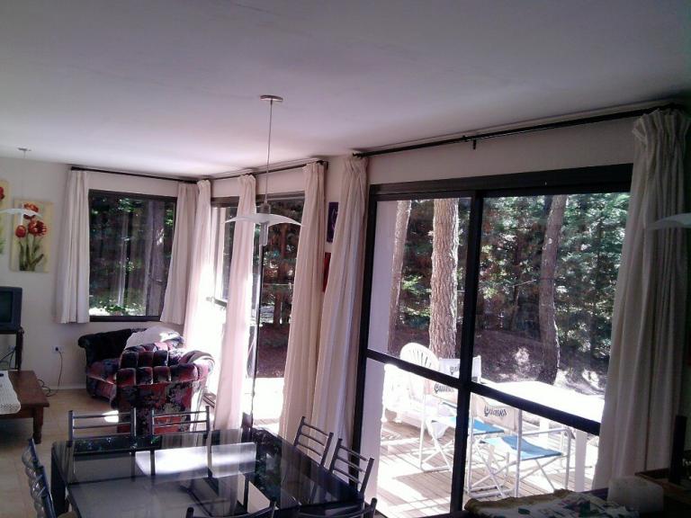 CASA MODERNA  URUTAÚ 1300 CARILO ( PINAMAR)0221-15-5228947