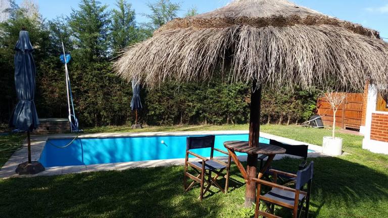 casa barrio cerrado Pilar. Hermosa piscina Jardin quicho