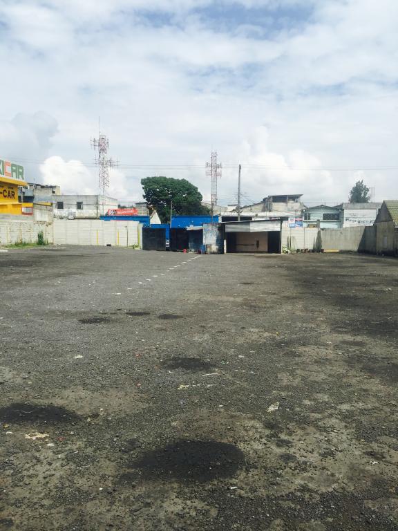 Zona 9, Rento Precioso  Parqueo o terreno en el Puro Corazon