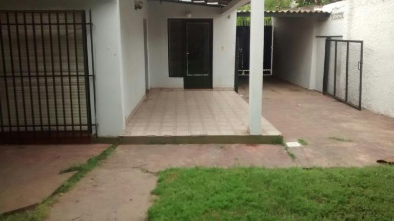 VENDO CASA  105