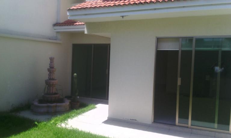 Excelente casa en renta en La Tampiquera