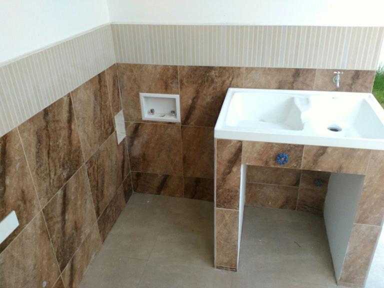 HERMOSAS CASAS CONOCOTO LA MOYA