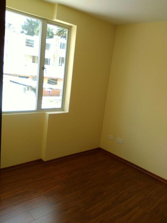 HERMOSAS CASAS CONOCOTO LA MOYA