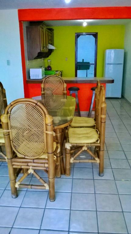 Depa amueblado se renta en la Floresta