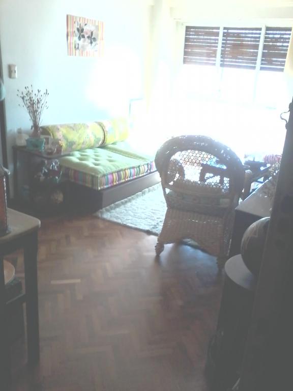 Almagro 3 ambientes c/balcon