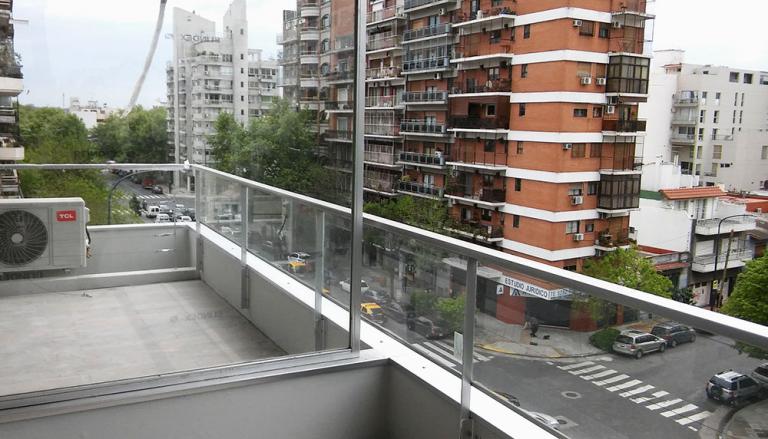 Oporunidad! Monoambiente al fte con bcón(V 22/4 14-17)
