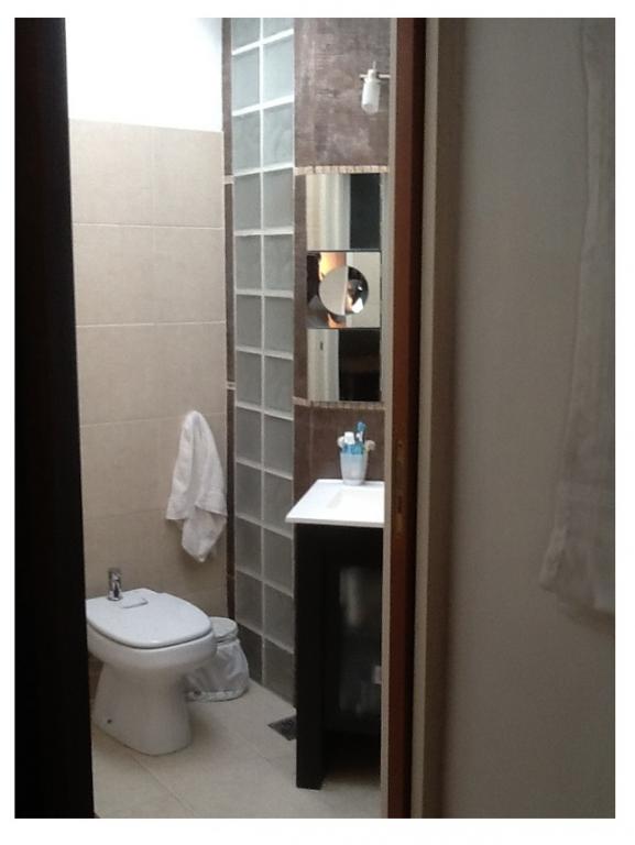 *VENDIDO * - Hermoso  estilo unico P.H. al frente 2 plantas