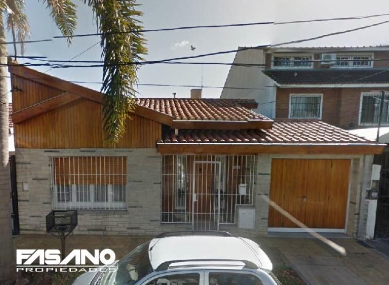 Venta de Casa 4 ambientes en Vicente López Villa Adelina