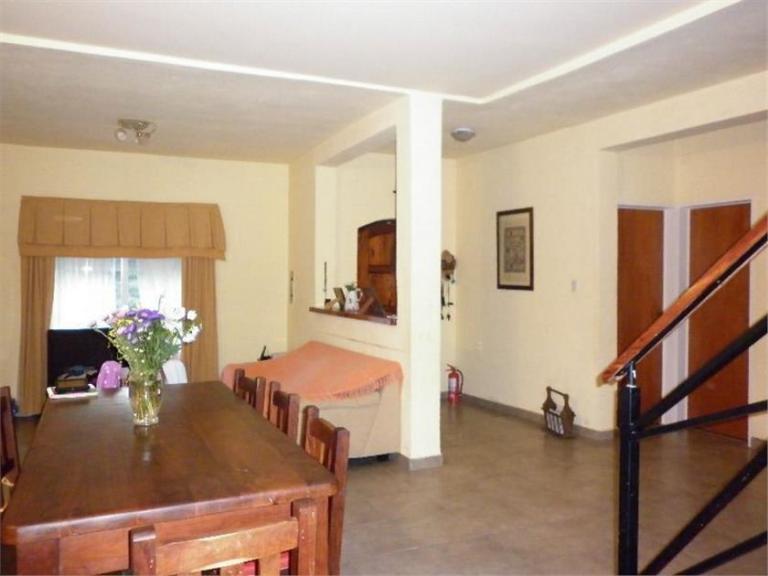 Casa en venta, Los Nogales - Countries y Barrios Cerrados Es