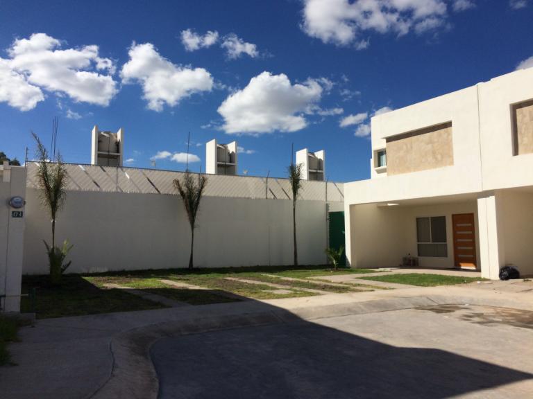 Casa Amueblada con Servicios Z.Industrial SLP