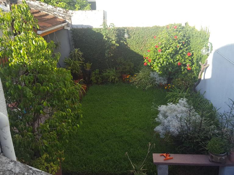 CASA 4AMB GARAGE 3 AUTOS EN LOTE 200M *apto credito*