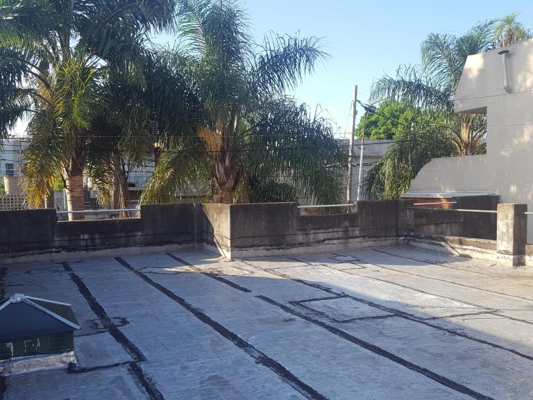CASA 4AMB GARAGE 3 AUTOS EN LOTE 200M *apto credito*