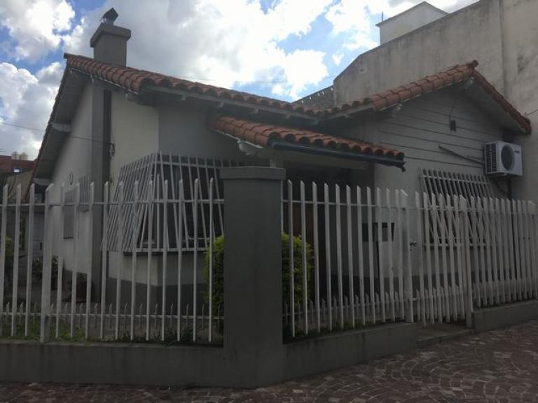 CASA 3 AMBIENTES