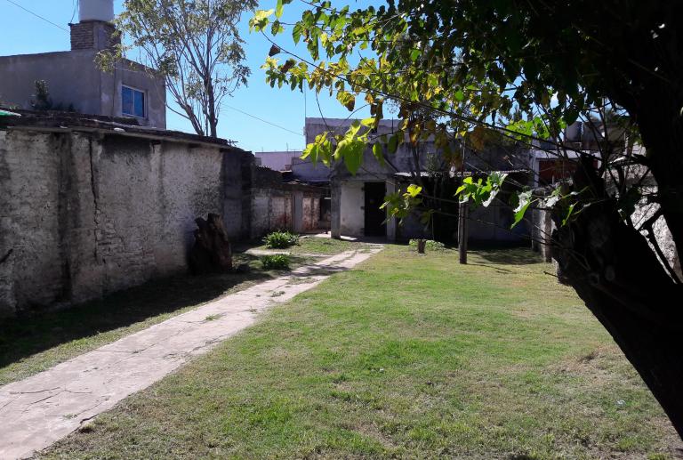 Terreno a 3 cuadras de feria La Salada