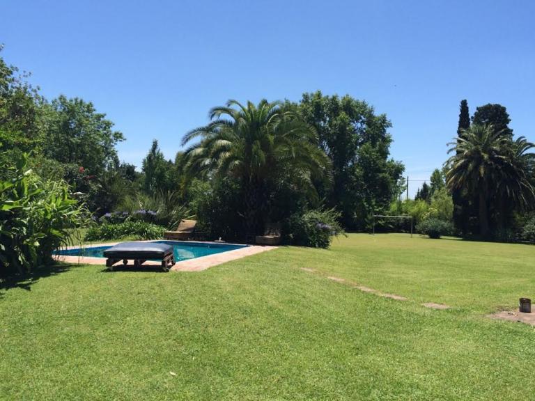 EXCELENTE CASA QUINTA EN BARRIO LINK - ERRATCHU DE EZEIZA